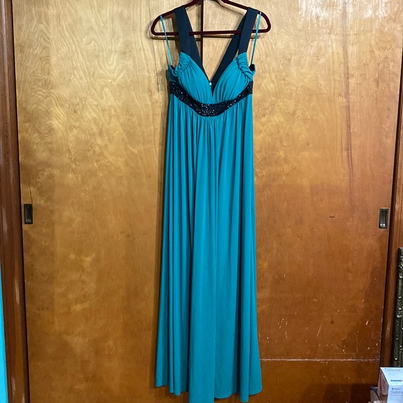 BCBG size 6 Teal Gown - Picture 1 of 3